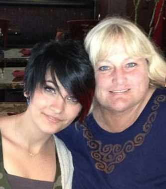Michael Jackson’s Daughter Paris Reconnects with her Mother Debbie Rowe