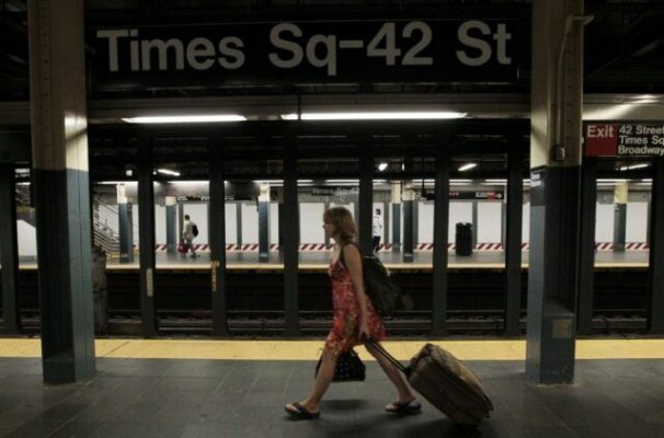 Man Falls On Subway Tracks in Time Square And Is Electrocuted