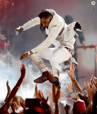 Miguel Lands on Audience Member’s Head at Billboard Music Awards (Video)