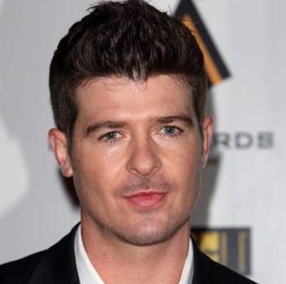 Robin Thicke Hits #1 in the UK (Video)