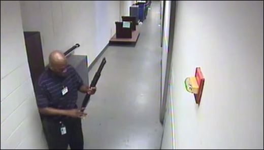 Shocking Video of The Gunman At Washington Navy Yard