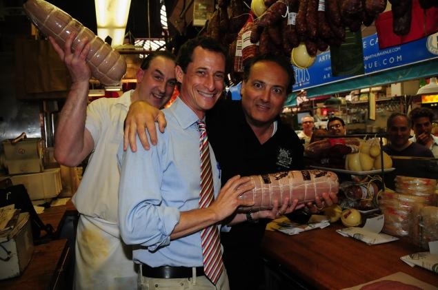 PIC: Anthony Weiner Shows Off some BIG Italian Meat