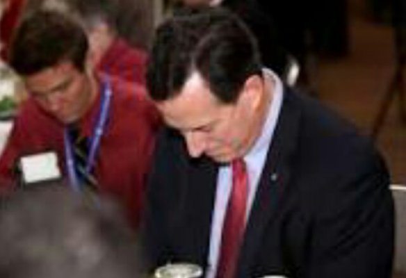 Rick Santorum Agrees with Ted Cruz on Government Shutdown