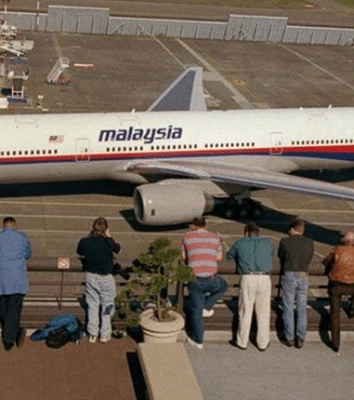 Malaysia Airlines Flight Goes Missing En Route to China