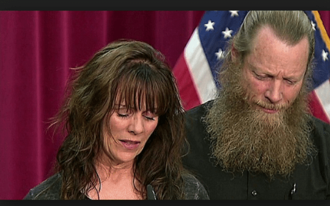 Republican Nuts Target Bergdahl’s Parents with Death Threats