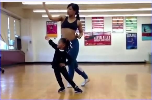 Feel Good Video – This 3 Year Old Wows The Audience While Dancing to Beyonce – Video