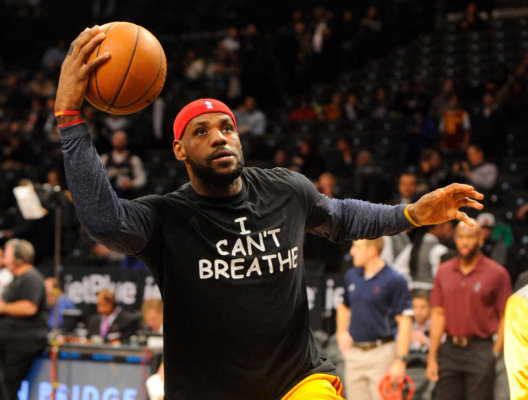 LeBron James Wears the “I Can’t Breathe” T-Shirt at Brooklyn Nets Game – PIC