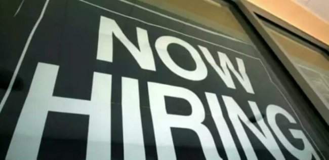 Jobless Claims Fall to Lowest Levels in Last 15 Years