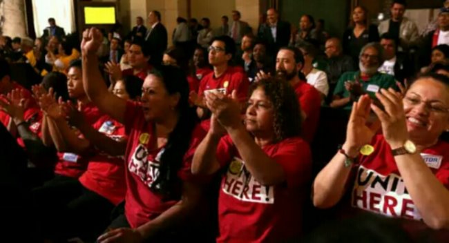 Los Angeles to Raise Minimum Wage to $15 an Hour
