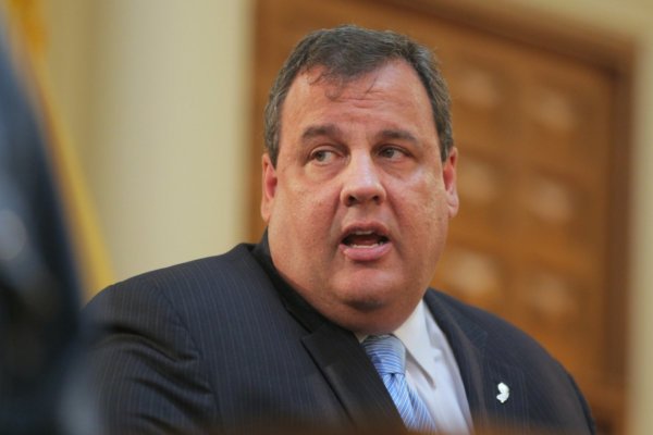 Chris Christie Vetoes Bill that Would Have Voting Easier in New Jersey