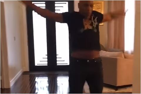 Mike Tyson Knocked Out by a Little Girl’s Hoverboard – Video