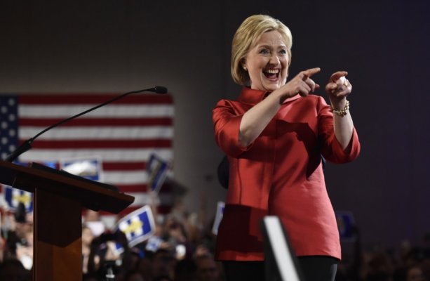Hillary Clinton Beats Bernie Sanders in Nevada