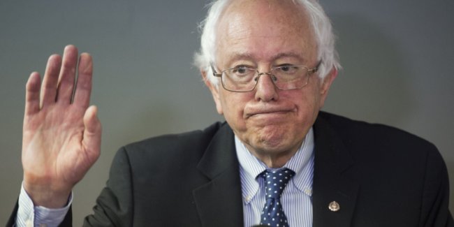 Bernie Sanders Said “Yes” He Would Vote for Hillary Clinton – Video