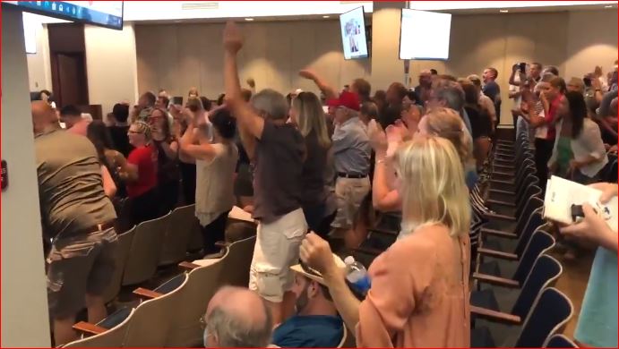 Standing Ovation as St. Louis County ends Mask Mandate – Video