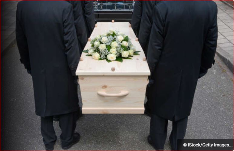 Woman Wakes Up in Coffin at her Funeral